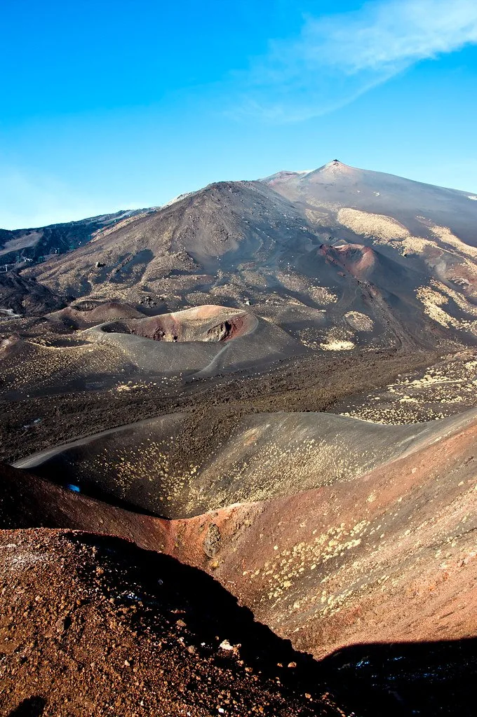 Etna in Esplorazione: Guida per un’Avventura Vulcanica Incredibile