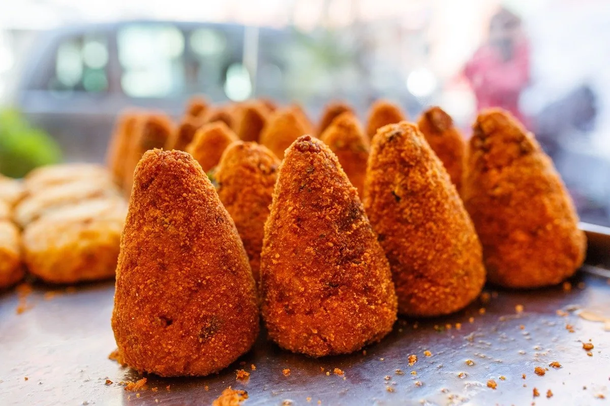 Sapori di Siracusa: Un Viaggio tra i Piatti Tipici Siciliani
