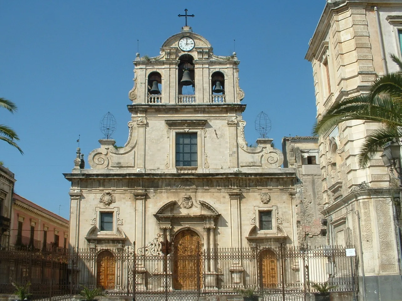 lentini — Wikimedia Commons