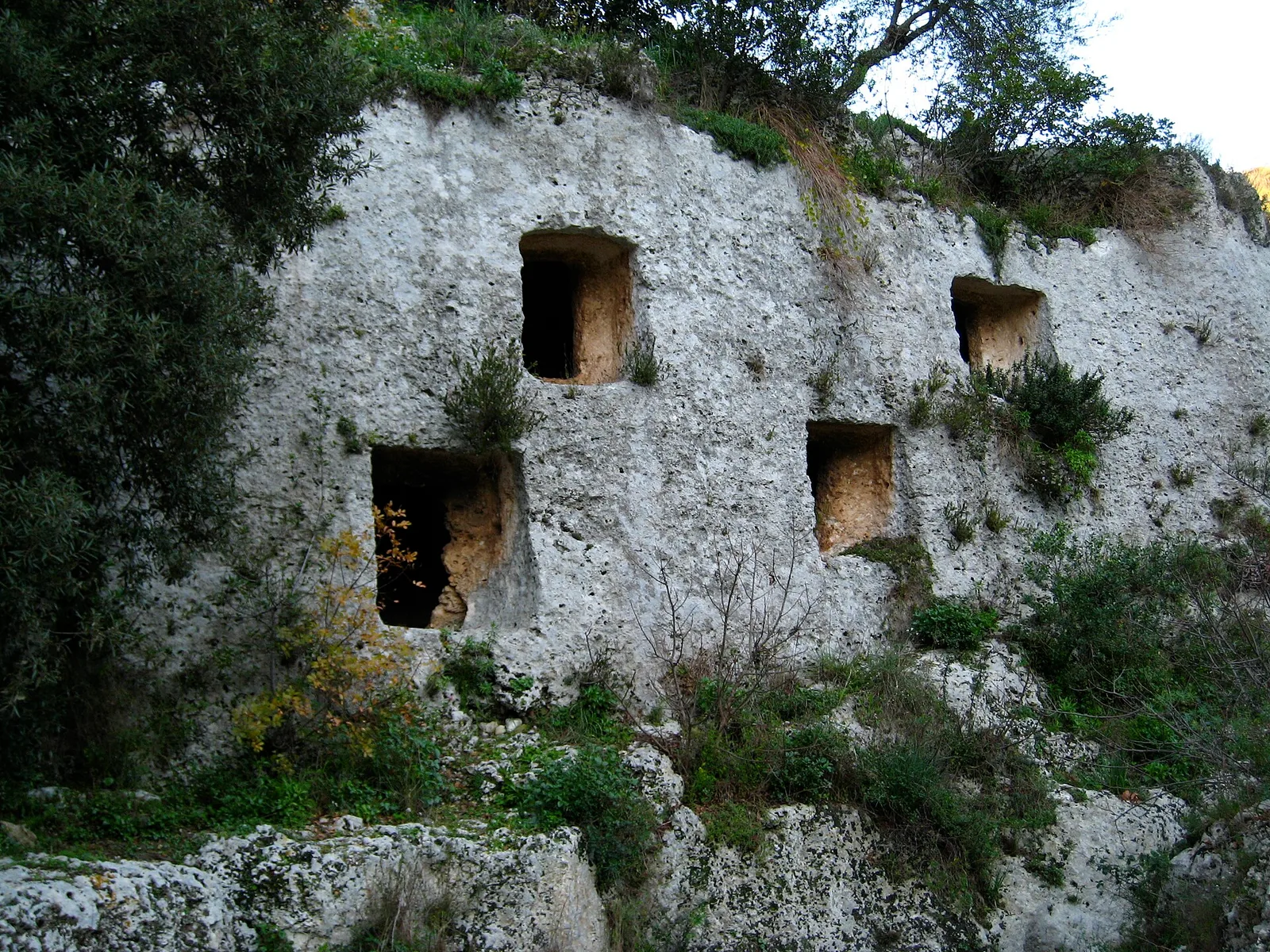 necropoli-di-pantalica Wikimedia Commons